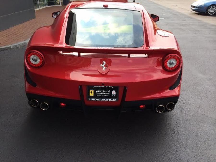  Ferrari F12 SP America 2014 года  (фото 4 из 6)